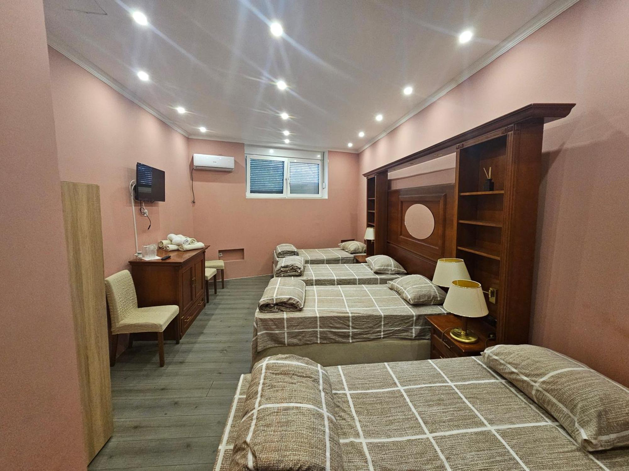 Prenociste Rooms Simke Subotica Exterior foto