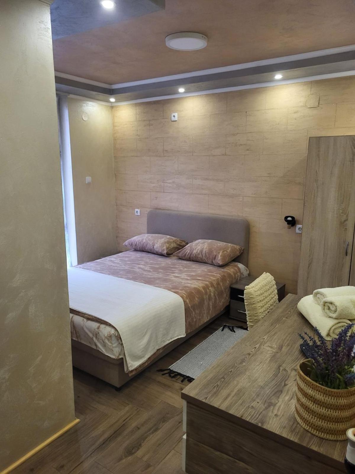 Prenociste Rooms Simke Subotica Exterior foto